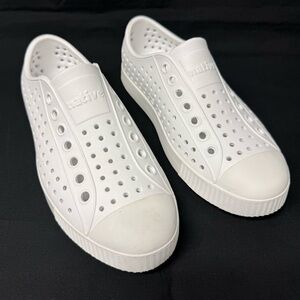 Native Jefferson Casual Slip On Lightweight Shell White Shoes Women 5 Men 3